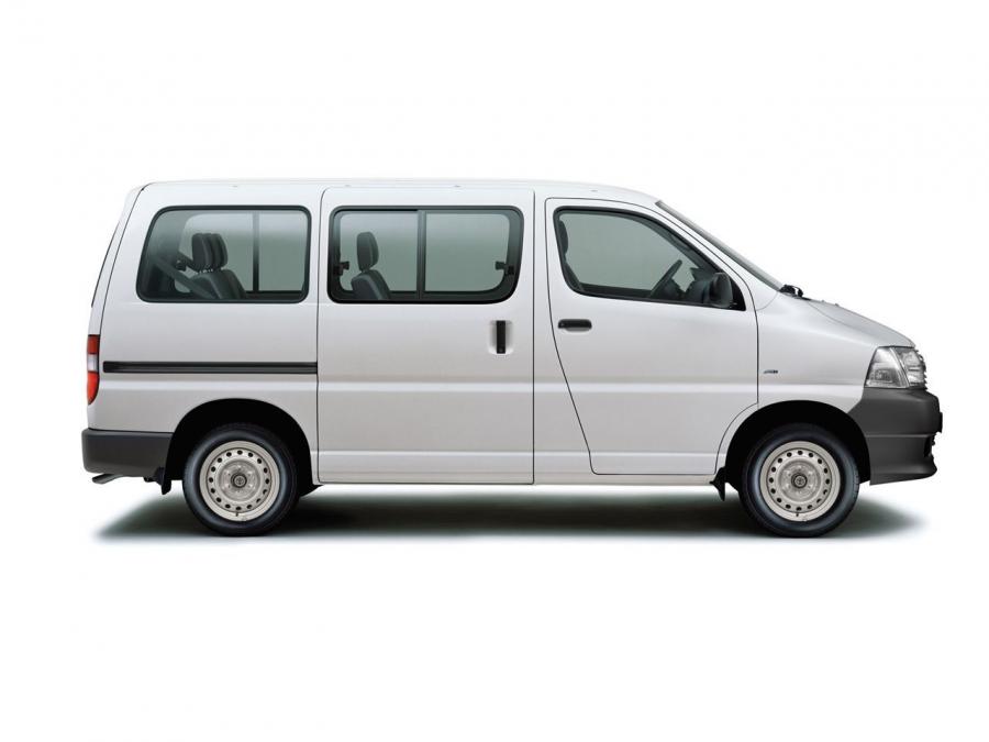 Toyota Hiace 2006 года  (фото 20 из 27)